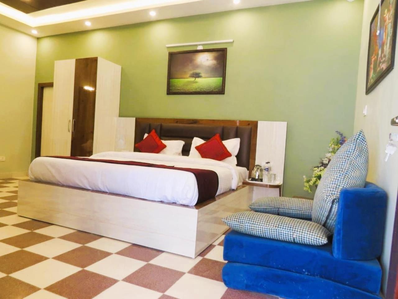 Hotel Haya Palace Nainital Exterior foto